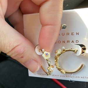 LC EArings